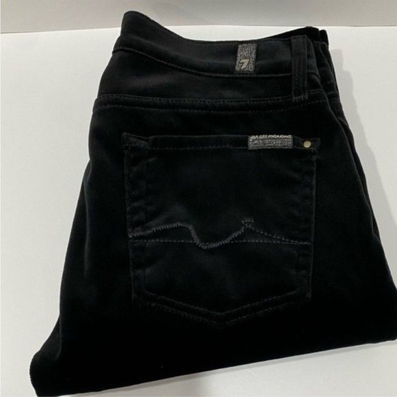 7 All mankind jeans. Black Velvet Straight Leg. 26 - Picture 8 of 13